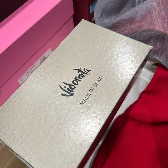 Espadrille hand stitched in Spain. - Picture 5 of 9